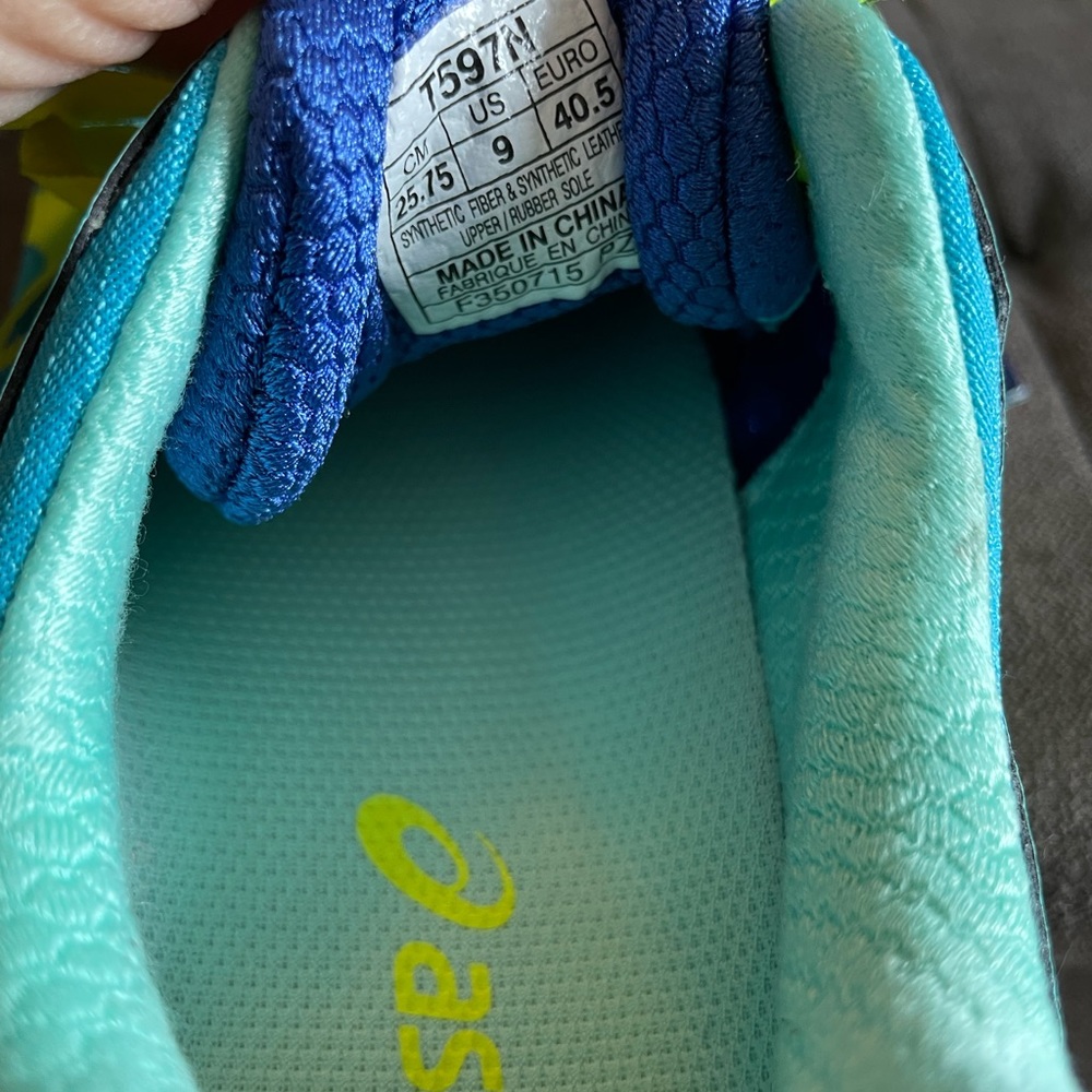 RARE NWT/BOX ASICS Kayano 22 size 9 - Picture 4 of 4